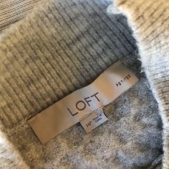 Loft Gray Bell Sleeve Sweater - Picture 4 of 5
